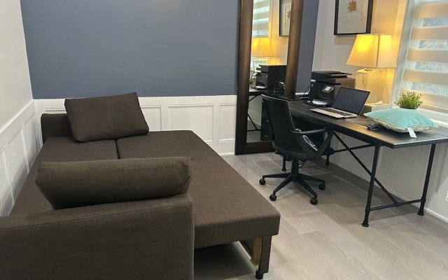 Luxury house with 3 bedrooms and 1 office