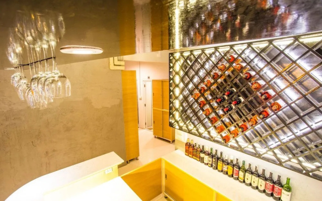 Phranakorn Hostel - Adults Only