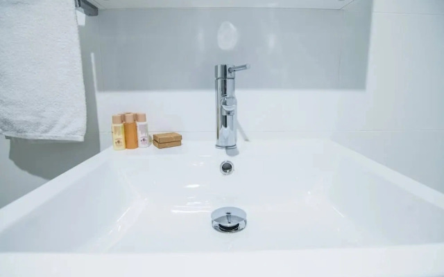 2bed2bath APT at Wolli Creek+P* Close to Airport