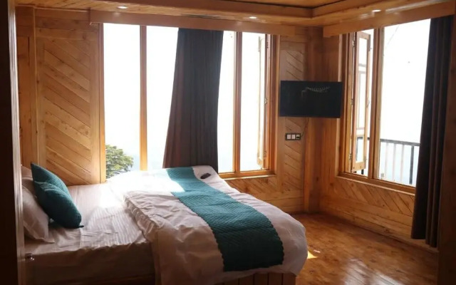 The OutHouse Forest View - Kalatop