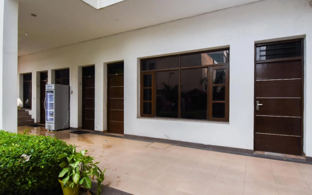 OYO 4548 Hotel The Green Park Resort