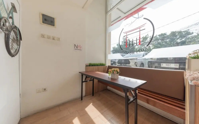 RedDoorz Hostel @ Kiara Cozy Kircon Bandung