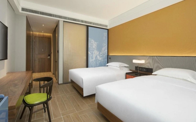 Emmy Hotel