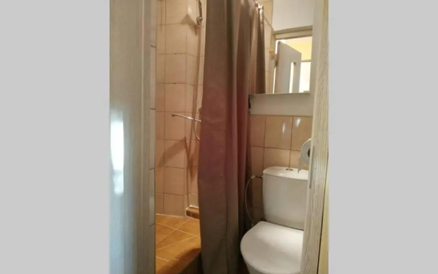 Slucko Central Studio Apartment near River