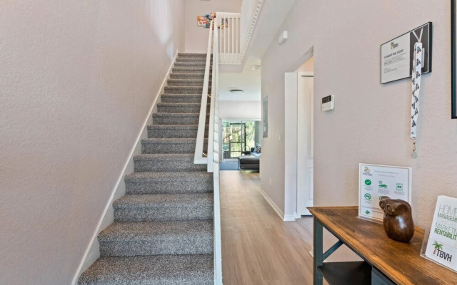Caravelle House
