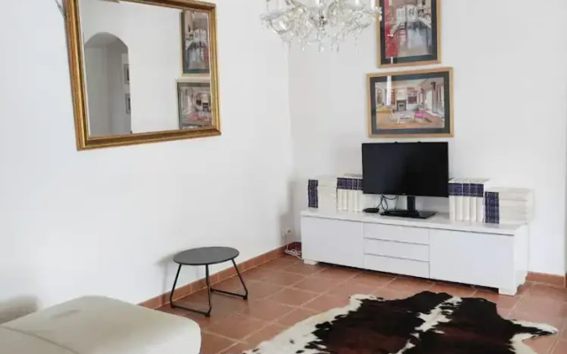 Villa - Pool - 3 Bedrooms - Garden