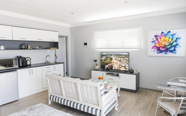 Namaste Spacious Studio Apartment