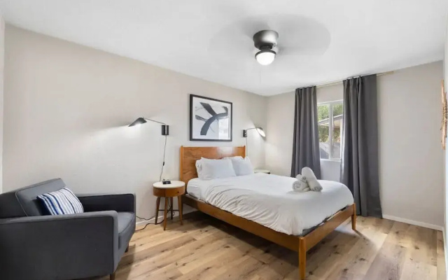 Fashion Square Apt8