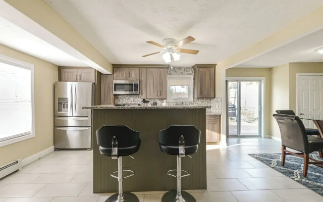 Home Near Skiing & Downtown Worcester