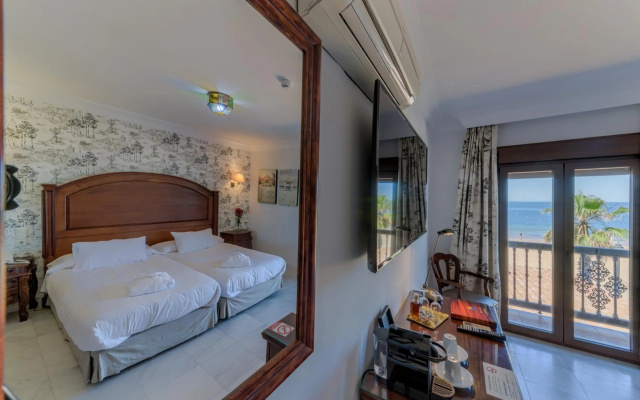 Hotel Playa De Regla