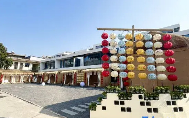 Fujiang Courtyard（Bell Tower Mosque Street Store)