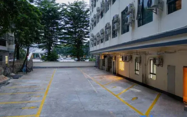 Cheermay Hotels (Zhaoqing Qixingyan East Gate Plaza Branch)
