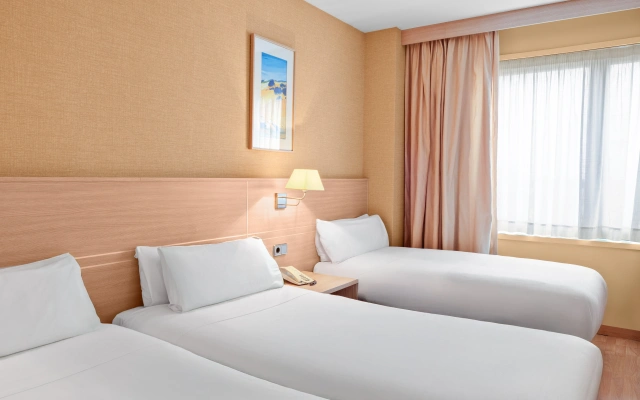 Отель B&B Hotel Tarragona Valls