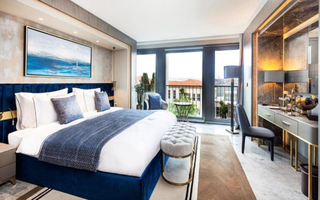 The Maestro Hotel
