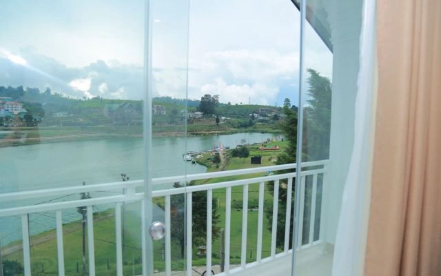 Galaxy Grand Hotel