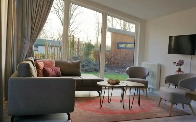 Chalet Near Veluwemeer With Garden Terrace