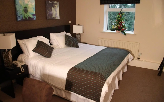Greenvale Hotel