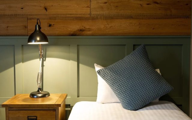 The Poacher Inn