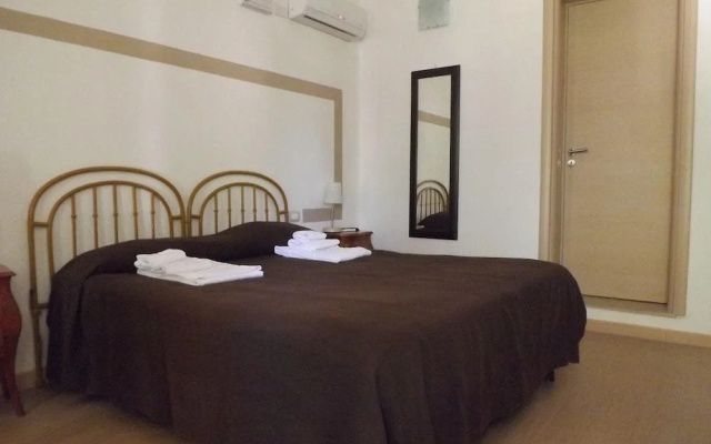 Neeton Noto Bed & Breakfast