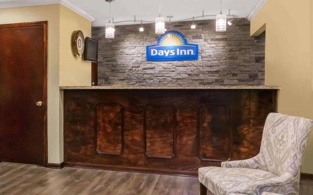 Days Inn by Wyndham Blakely