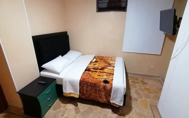 hotel golden suite.