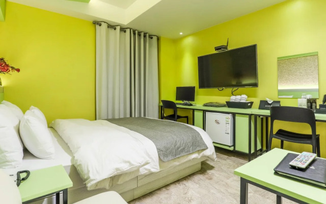 Hotel Form