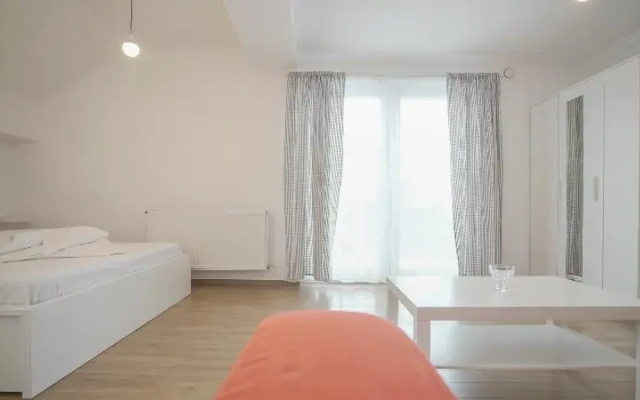 CN2i Luxury Accommodation Traian