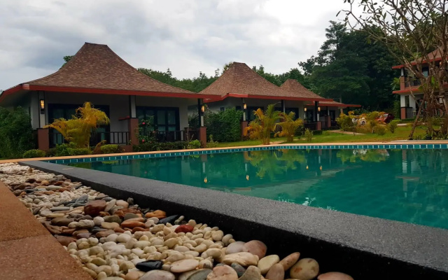 Poochommhok Resort