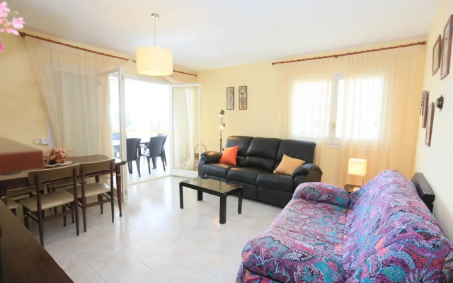 Apartamento Luminoso Para 6 Personas en Cambrils
