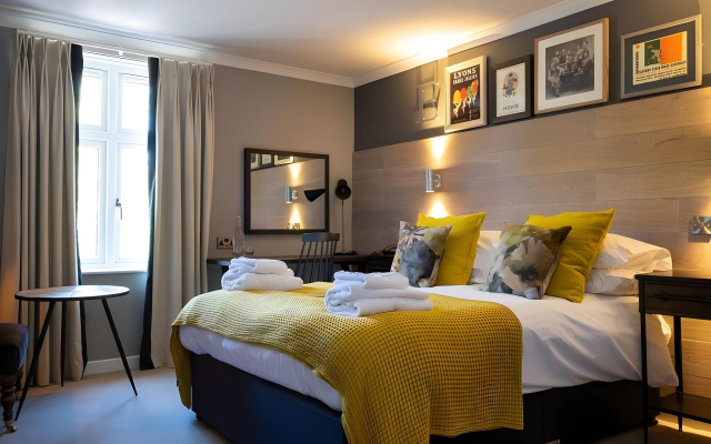 The Bridge Hotel Greenford