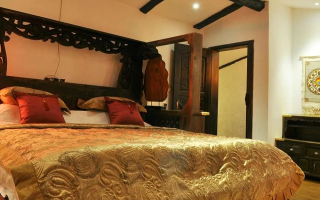Shangri-la Chang's Mansion
