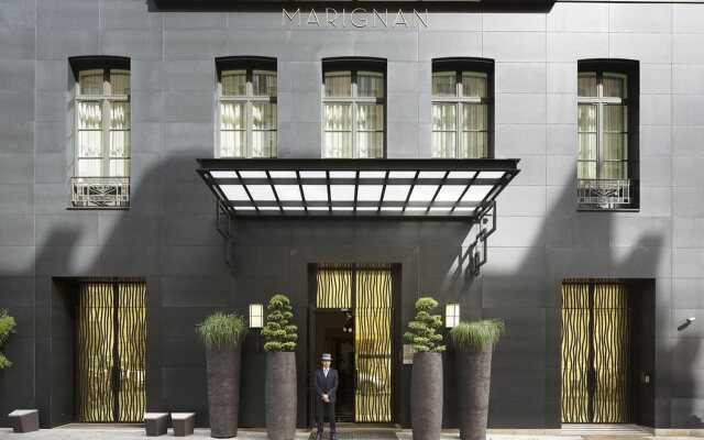 Hotel Marignan Champs-Elysées вид на фасад