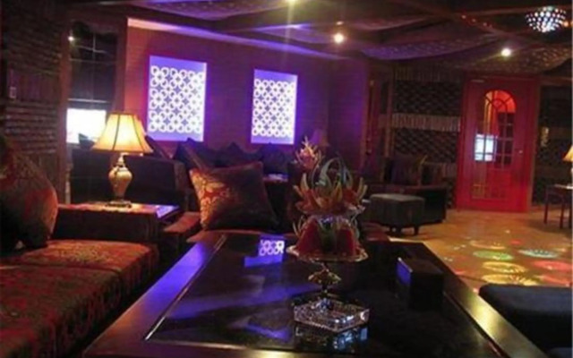 Mascot Hotel