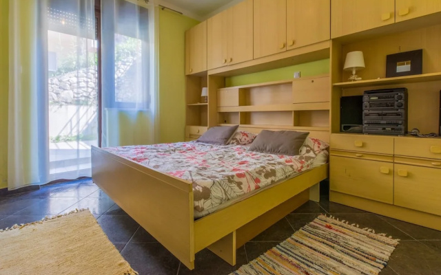 Apartment Daki