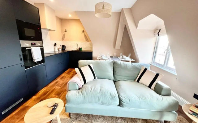 Redland Suites - Apartment 7