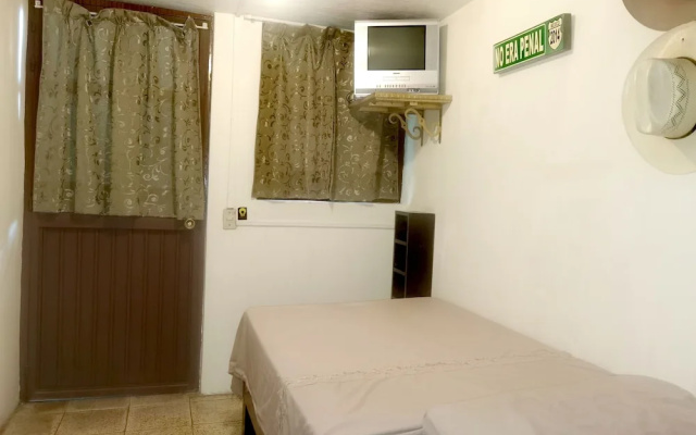 The Roof Backpackers Hostel