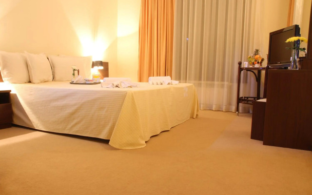 Murite Club Hotel