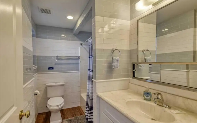 Hidden Villa - Two Bedroom Home