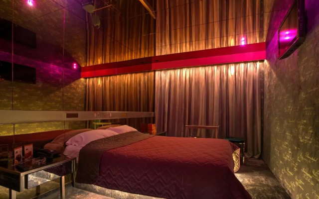 Alfa Hotel