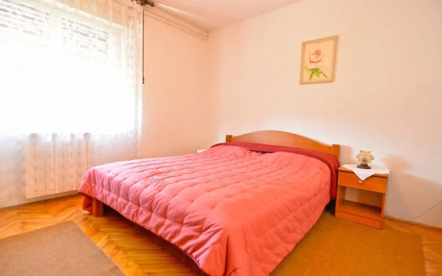 Apartment 1633