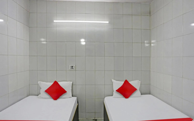 OYO Flagship 80638 Maharaja Rooms And Stay