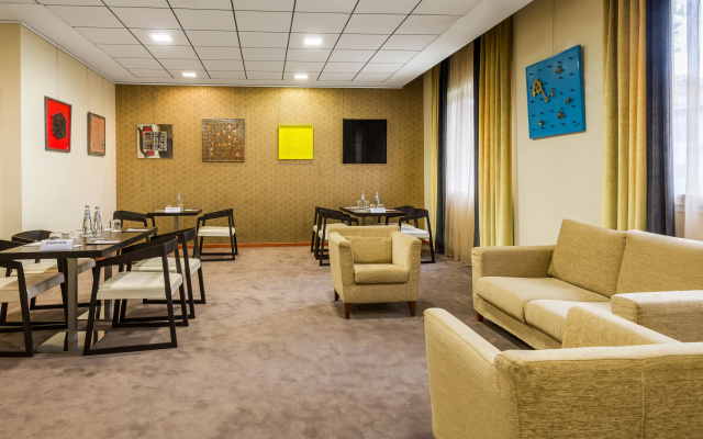 Отель Crowne Plaza Venice East by IHG