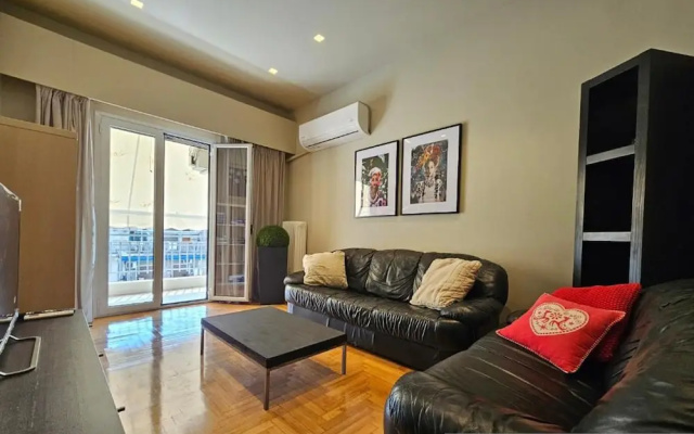 J G Luxury Apartment - Athens Town