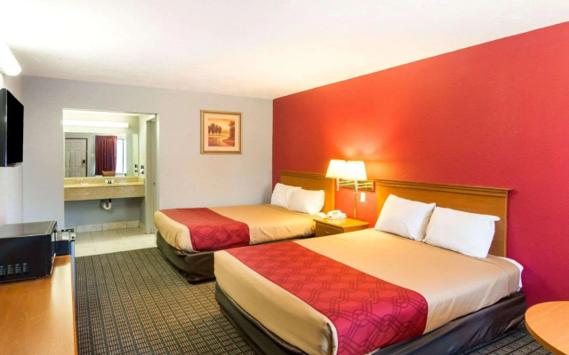 Econo Lodge near Wichita Falls Event Center