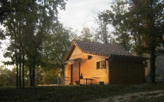 Chalet dans les bois du Quercy