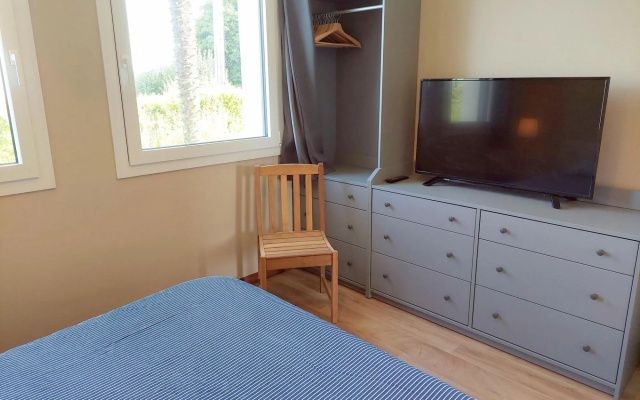 Breton holiday home in a quiet location near the beach