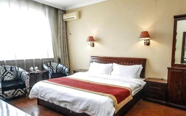James Joyce Coffetel Hotel (Qinhuangdao Development Zone Yanshan University)