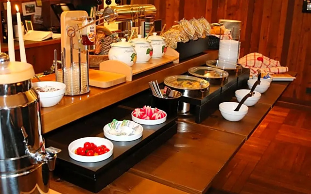 Albhotel Malakoff - House of Nature