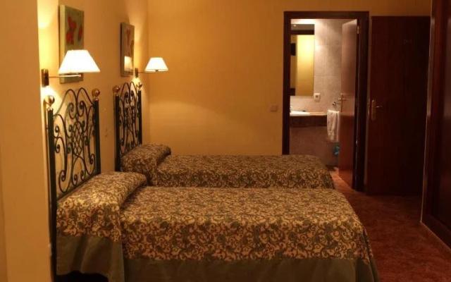 Hotel Los Arcos