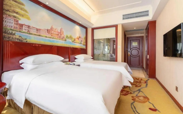 Vienna Hotel Zhongshan Guzhen Town Center